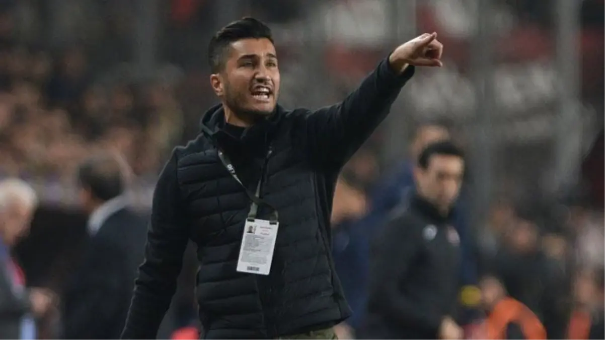 Başkan, ortalığı yıkmıştı! Antalyaspor\'dan maçın hakemi için çok konuşulacak paylaşım