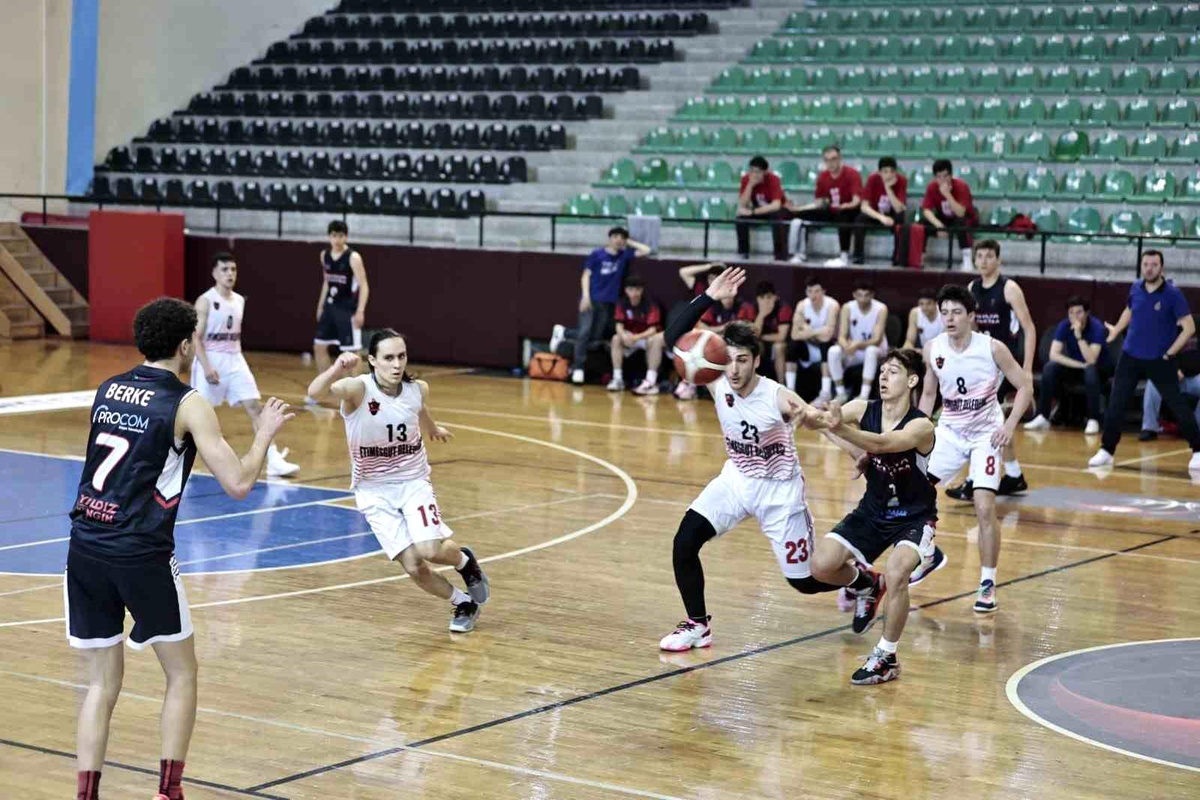 Denizli\'de U18 Erkekler Basketbol Şampiyonası Başladı