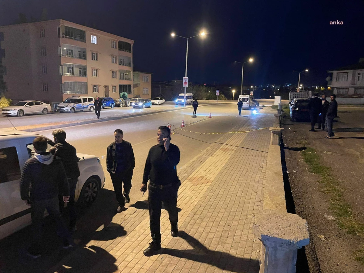 Elazığ\'da CHP İl Başkanı\'nın aracına silahlı saldırı