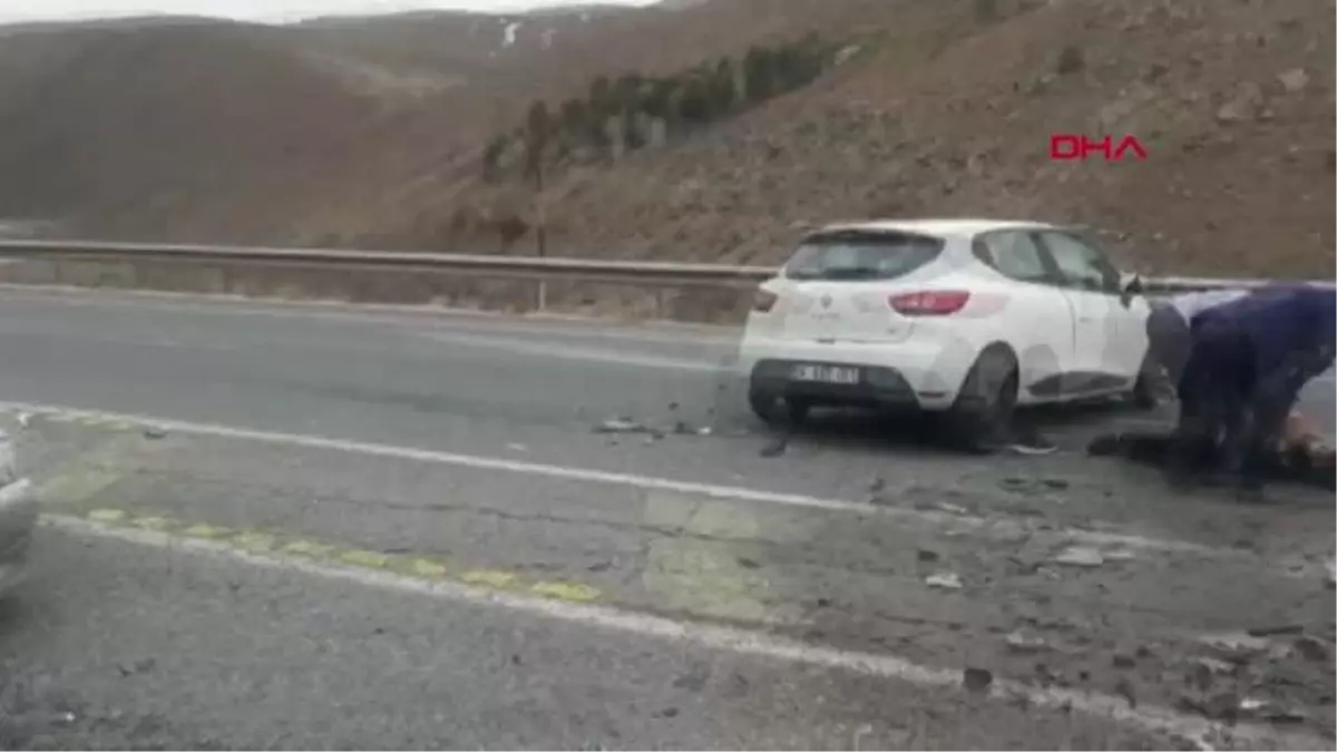 Erzincan\'da trafik kazası: 1 ölü, 3 yaralı