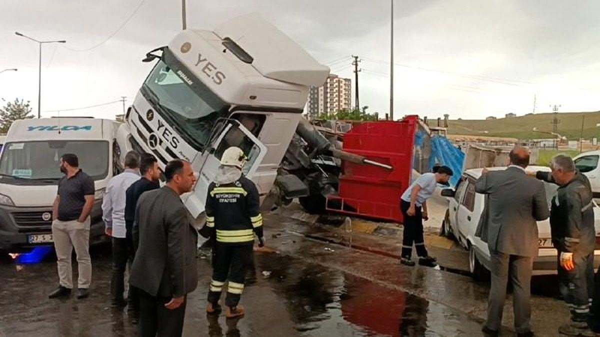 Gaziantepte Zincirleme Trafik Kazası: 5 Yaralı