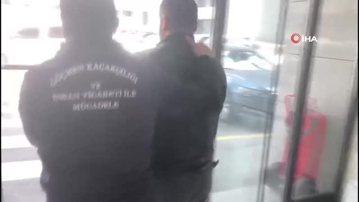 İstanbul\'da 127 kaçak göçmen yakalandı, 10 kaçakçı tutuklandı