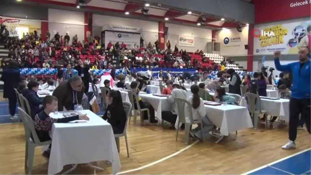 Mangala şampiyonları ödülünü Bakan Muştan aldı