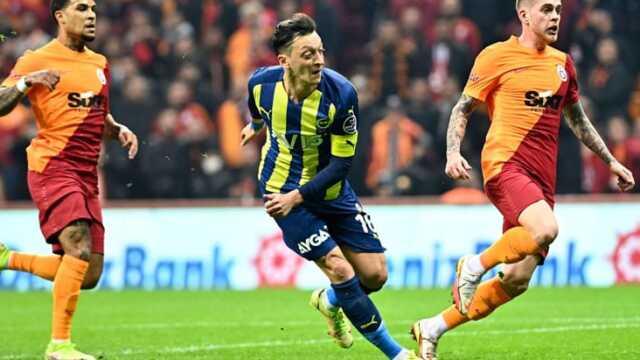 Mesut Özil, rüya kadrosuna iki Türk futbolcu ekledi! Bir isim tam sürpriz