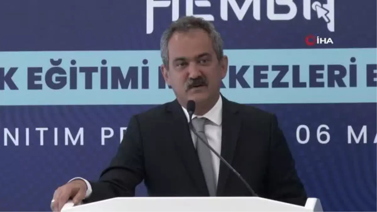 Milli Eğitim Bakanı Mahmut Özer: "1 ile aldığımız dijital platformu altıyla, yediyle devrediyoruz"