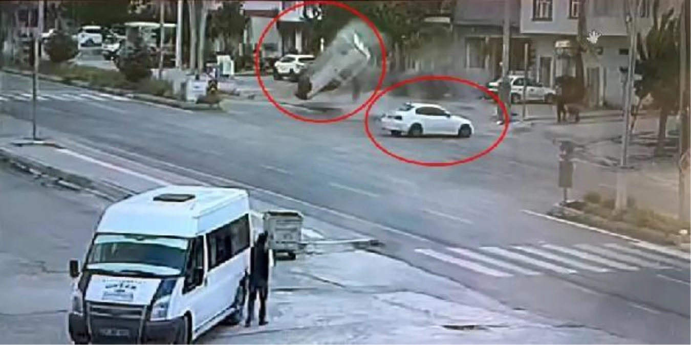 Mardin\'de trafik kazası: 1\'i ağır 3 yaralı