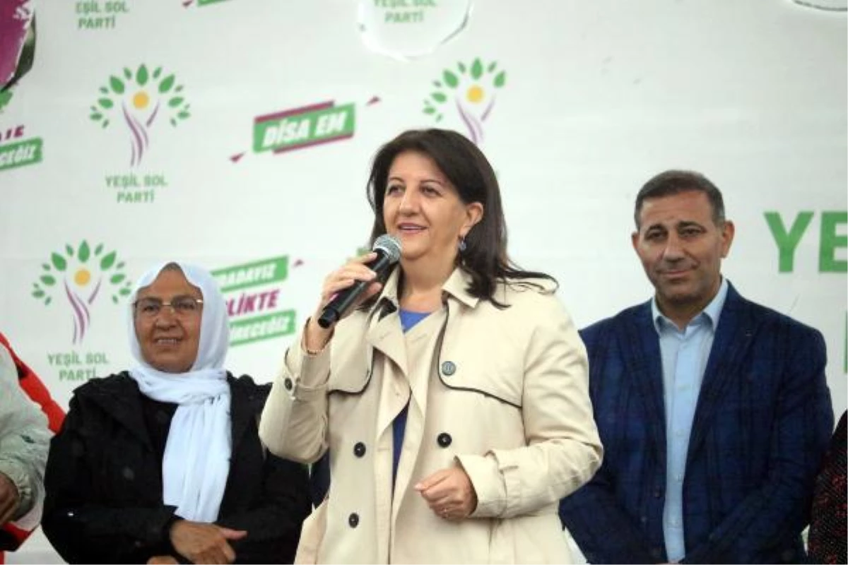 Yeşil Sol Parti Eş Genel Başkanı Pervin Buldan Antalya\'da Miting Yaptı
