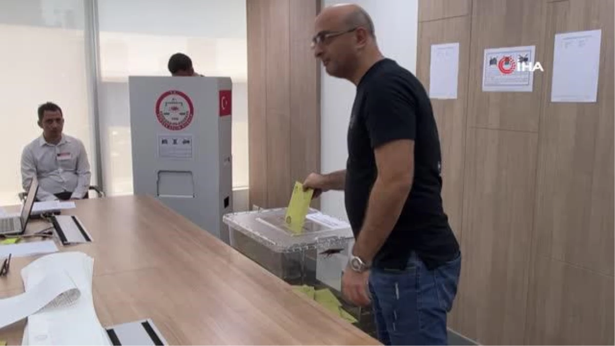Tayland\'daki Türk vatandaşları oylarını kullanmaya başladı
