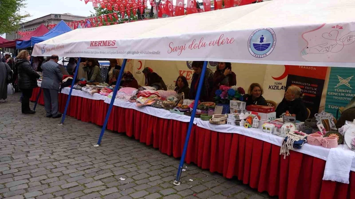 Trabzonda Depremzedelere Yardım Amacıyla Hayır Panayırı Düzenlendi