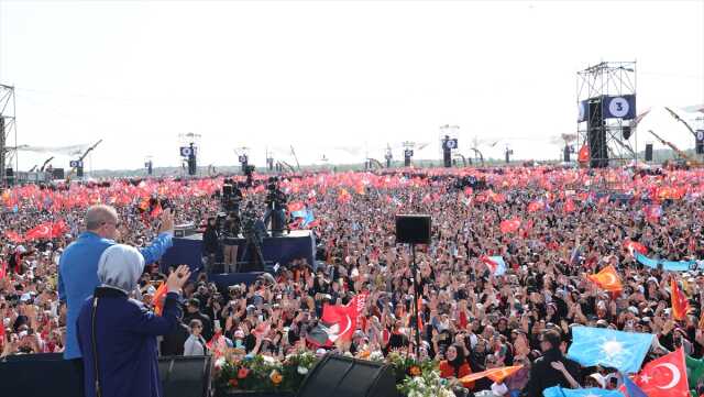 1 milyon 700 bin kişi katıldı! İşte fotoğraflarla AK Parti'nin Büyük İstanbul Mitingi