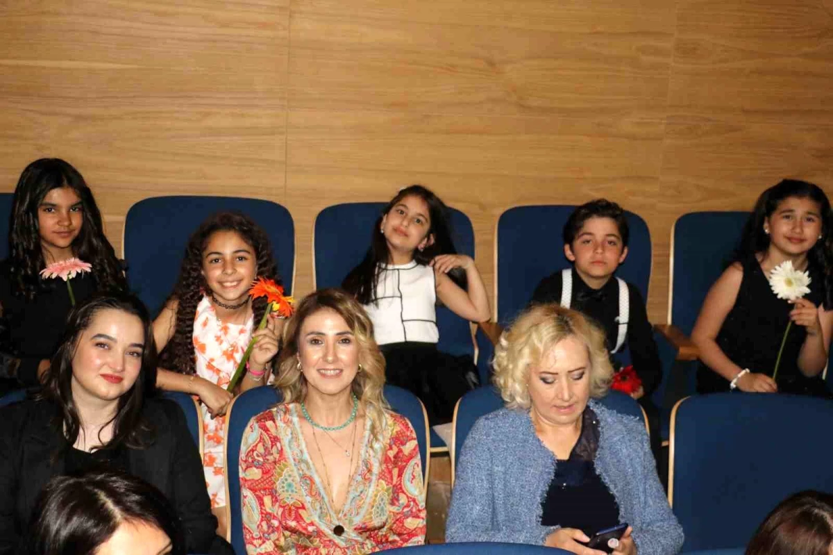 Ankara\'da deprem anneleri için konser