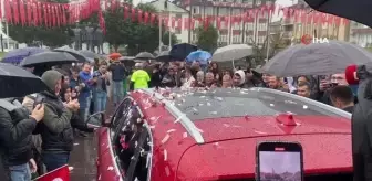 Bartında yağmurlu havaya rağmen TOGG heyecanı yaşandı