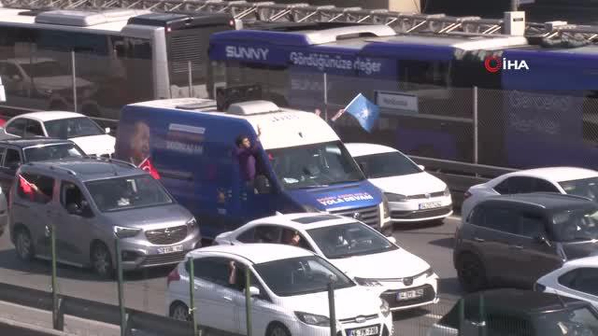 Binlerce Vatandaş Büyük İstanbul Mitingine Akın Etti
