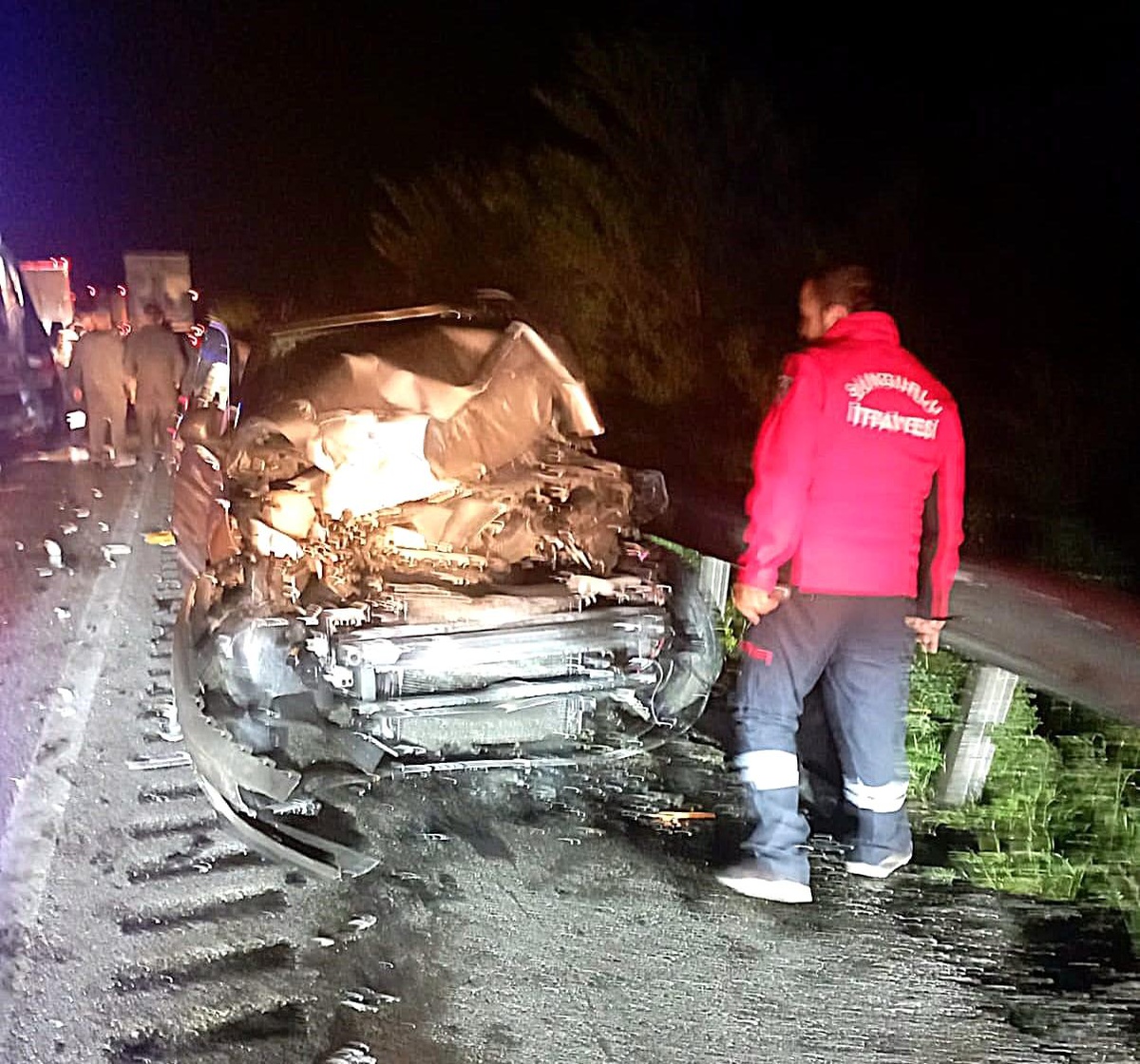 Çorum\'da Büyükbaş Hayvanın Karıştığı Trafik Kazası: 4 Yaralı