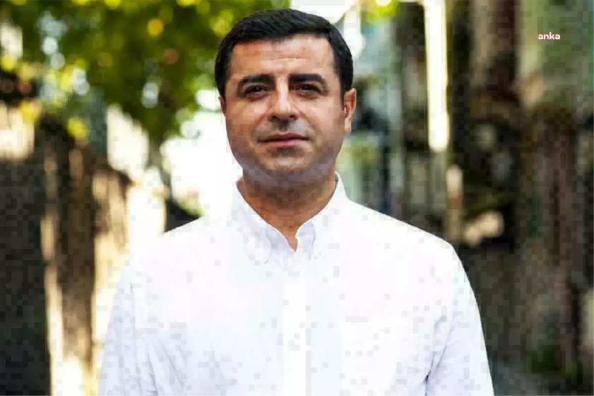 Selahattin Demirtaş\'tan gençlere çağrı: \'Sandıklarda görev alın\'