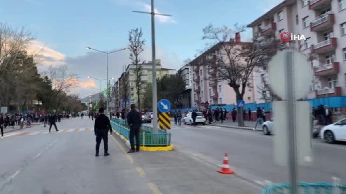 Ekrem İmamoğlu\'nun Erzurum gezisi olaylı geçti