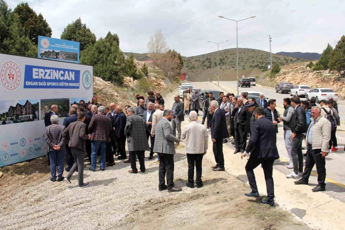 AK Parti Milletvekilleri Ergan Dağı\'nda otel incelemesi yaptı