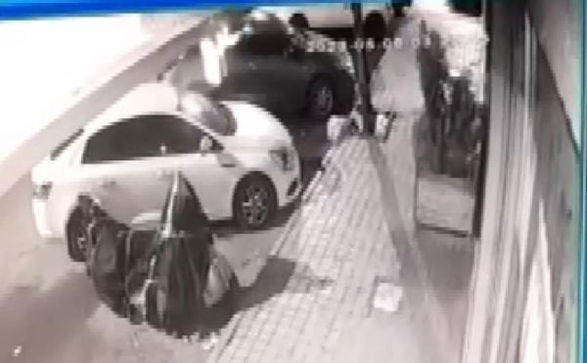 Gaziosmanpaşa\'da Kahvehaneye Silahlı Saldırı