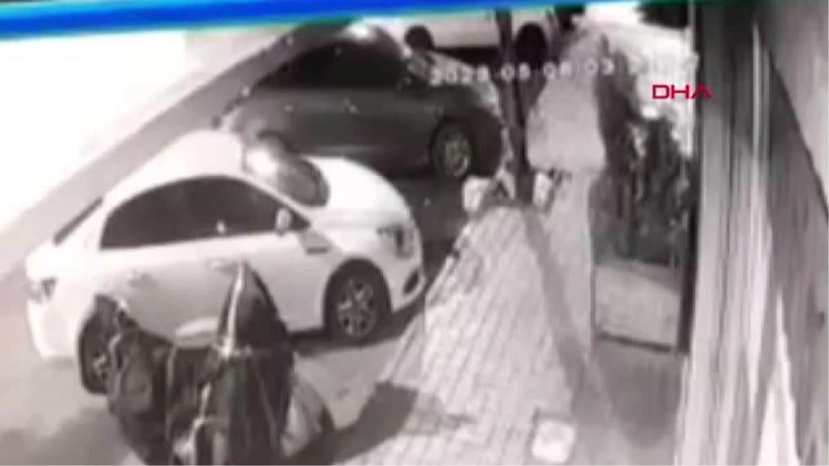 Gaziosmanpaşa\'da Kahvehaneye Silahlı Saldırı