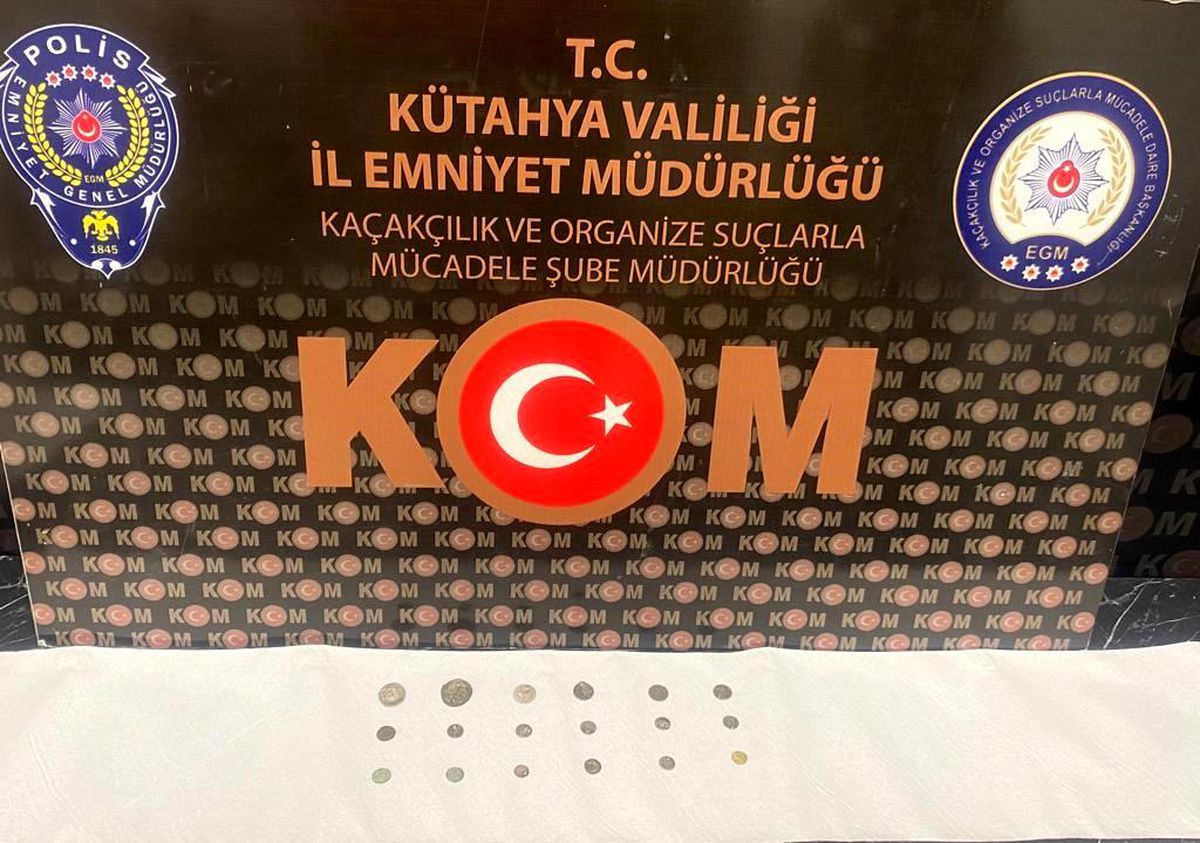 Kütahya\'da 18 Tarihi Eser Ele Geçirildi