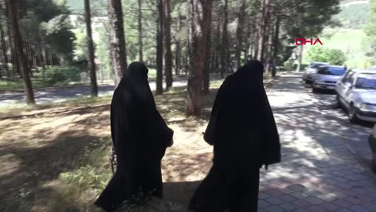 Markette 3 kadının darbedilmesi kamerada