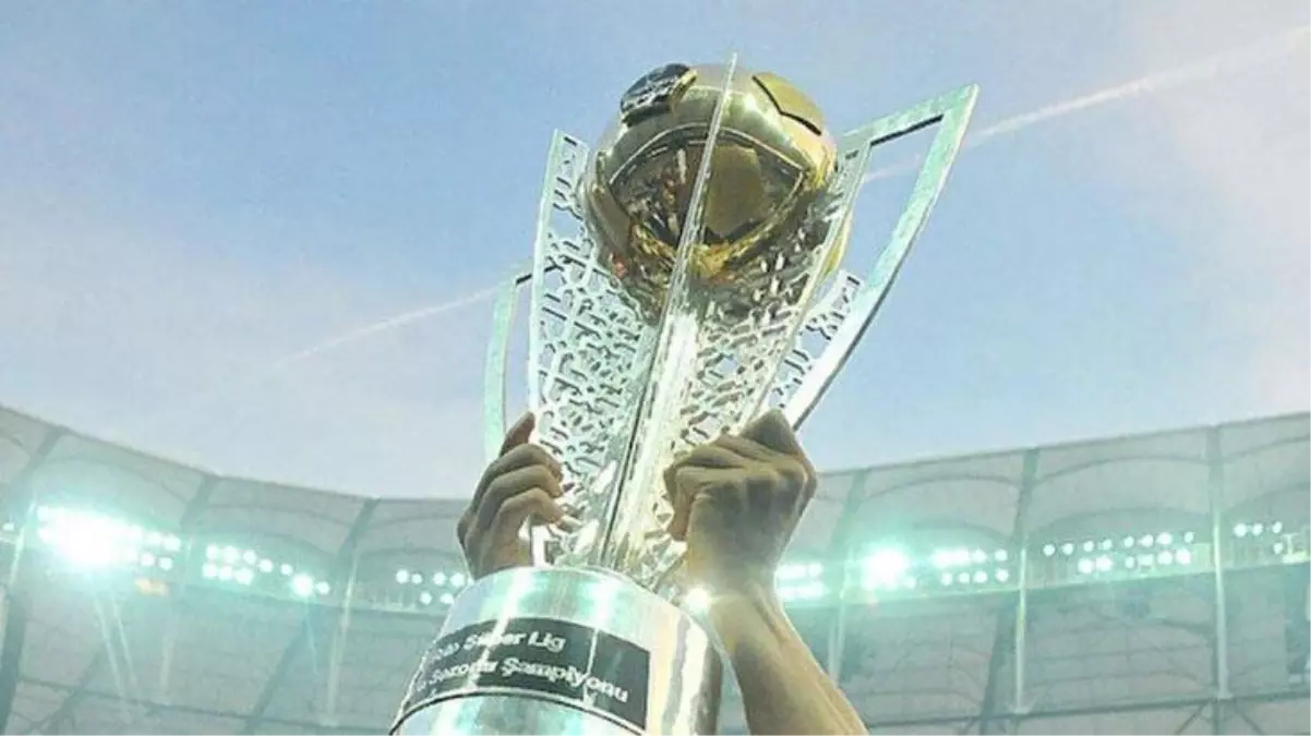 Süper Lig şampiyonluk kupasının tasarımı değişti