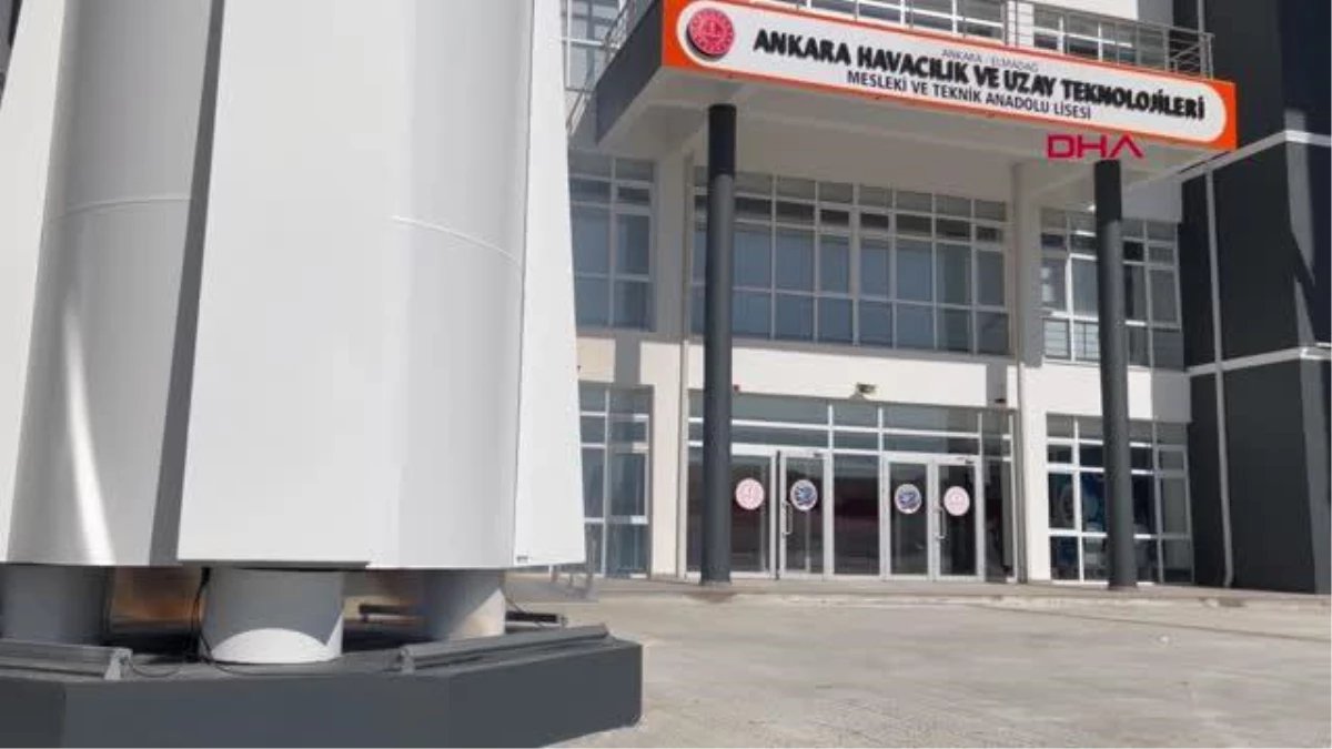 Ankara\'da Türkiye\'nin ilk havacılık ve uzay teknolojisi meslek lisesi açıldı