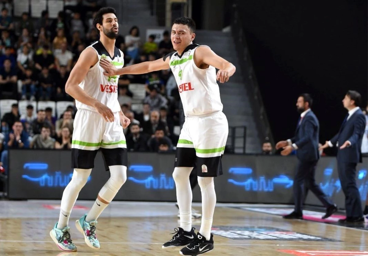 Manisa Büyükşehir Belediyespor, Büyükçekmece Basketbol\'u mağlup etti