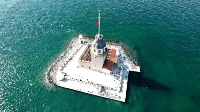 11 Mayıs'ta ziyarete açılacak olan Kız Kulesi dron ile havadan görüntülendi