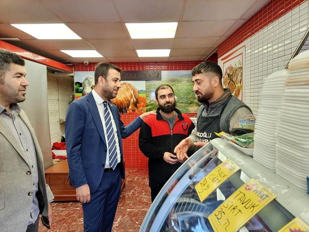 AK Parti İstanbul Milletvekili Adayı Arkan: "Sıkılmadık el, çalmadık kapı, dokunmadık gönül bırakmayacağız"