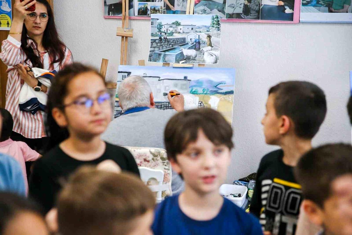 Aktif yaş alma merkezi minik konuklarını ağırladı