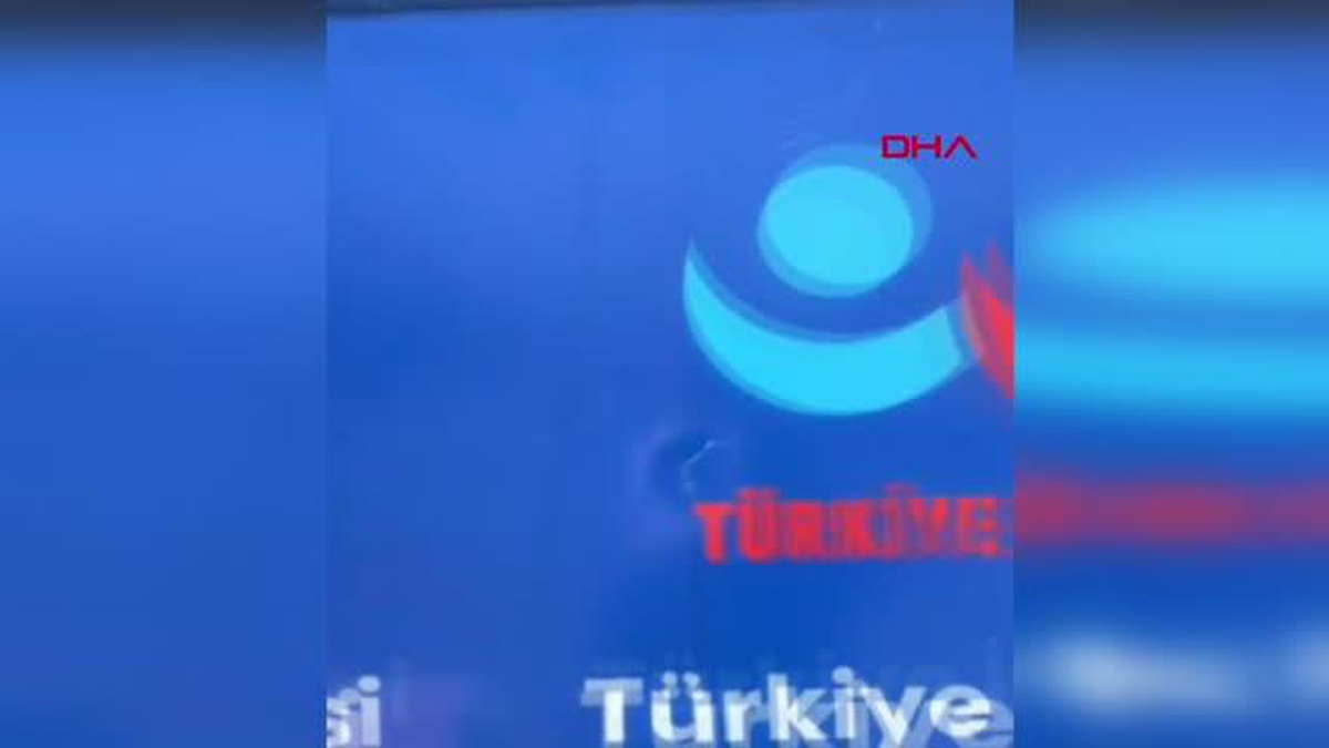ATA İttifakı seçim otobüsüne Silvan\'da taşlı saldırı