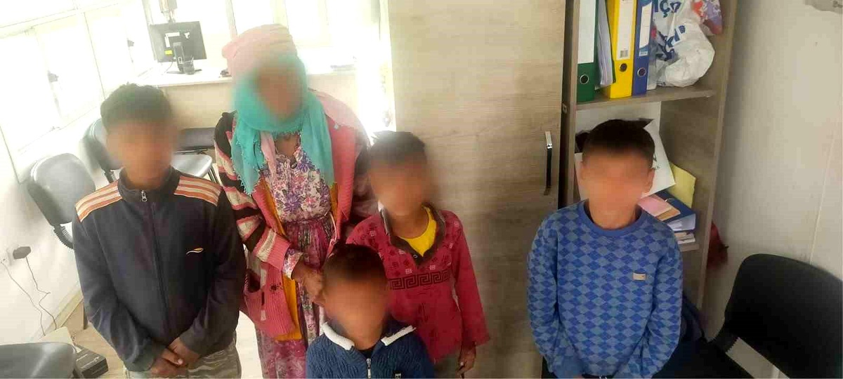 Düzce Belediyesi Zabıta Müdürlüğü Dilenci Kadını Suçüstü Yakaladı