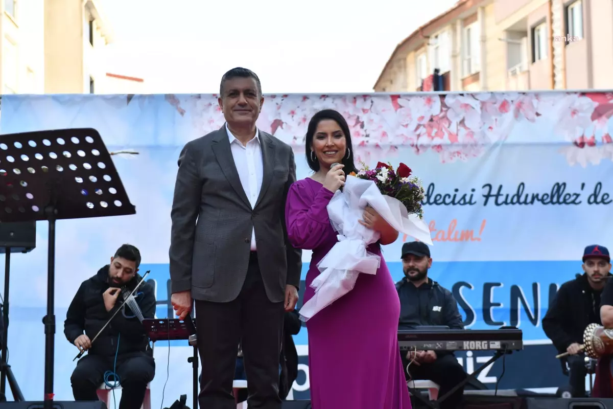 Esenyurt\'ta Hıdırellez Şenliği Coşkusu