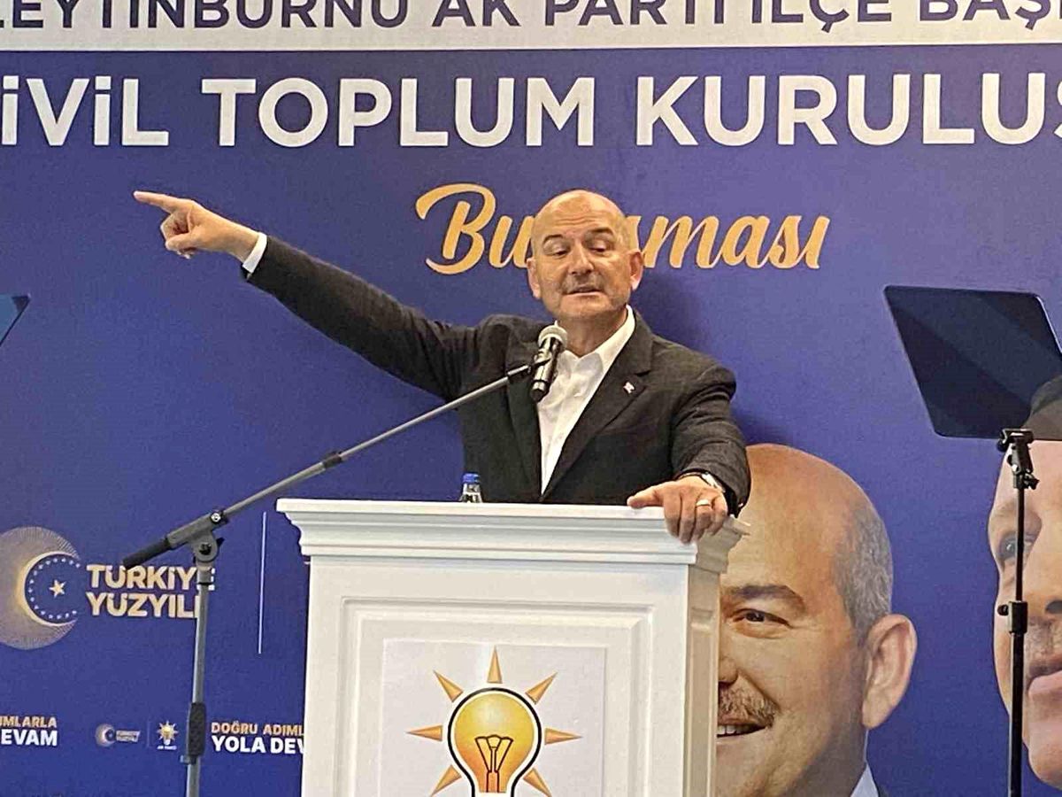 İçişleri Bakanı Süleyman Soylu Zeytinburnu STK\'ları ile bir araya geldi