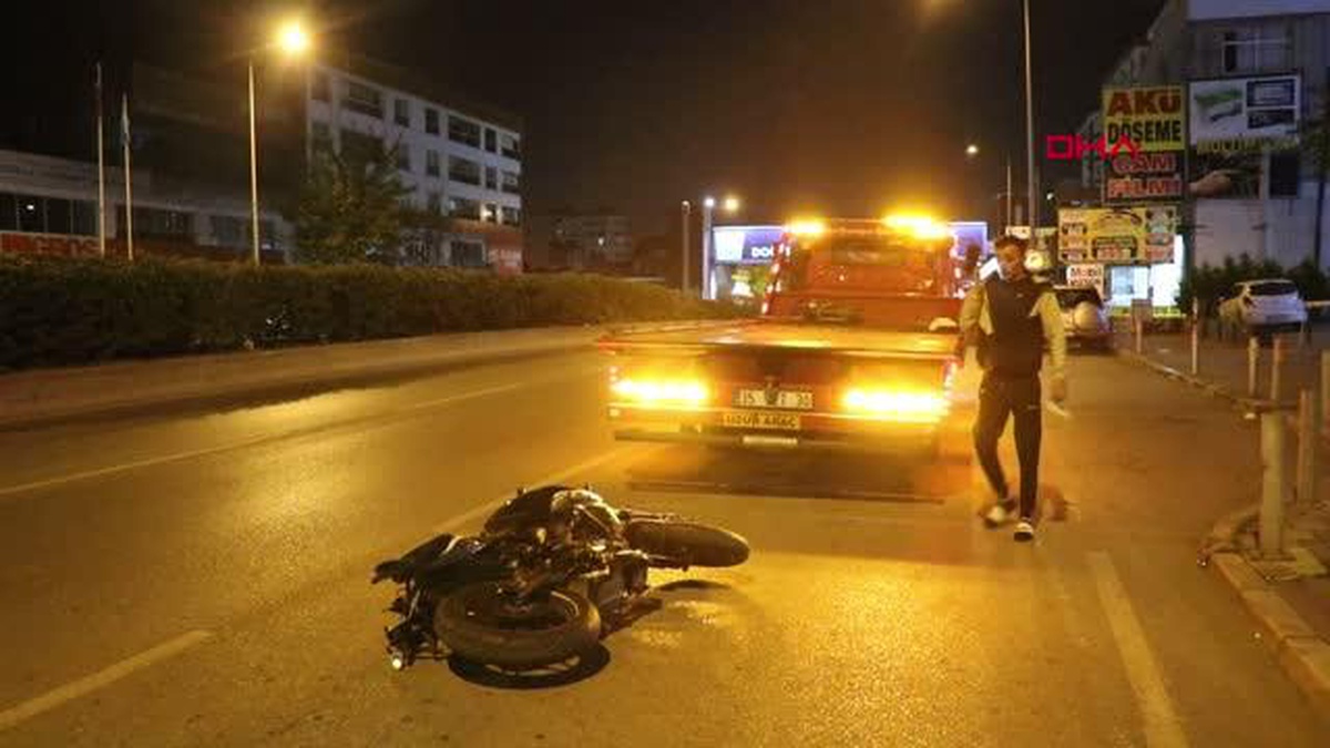 İşçi servis otobüsü ile çarpışan motosiklet sürücüsü hayatını kaybetti