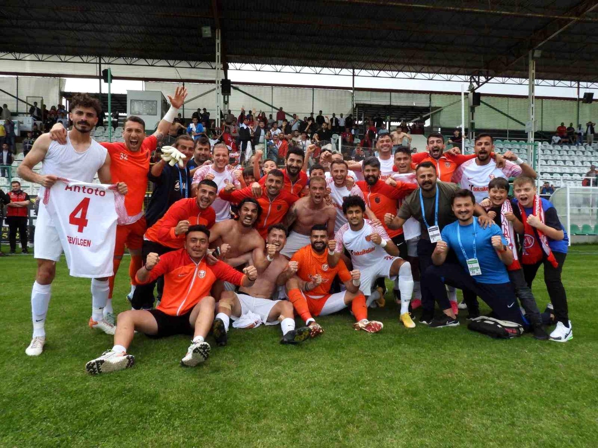 Kepezspor Akhisarspor\'u 4-0 Yendi