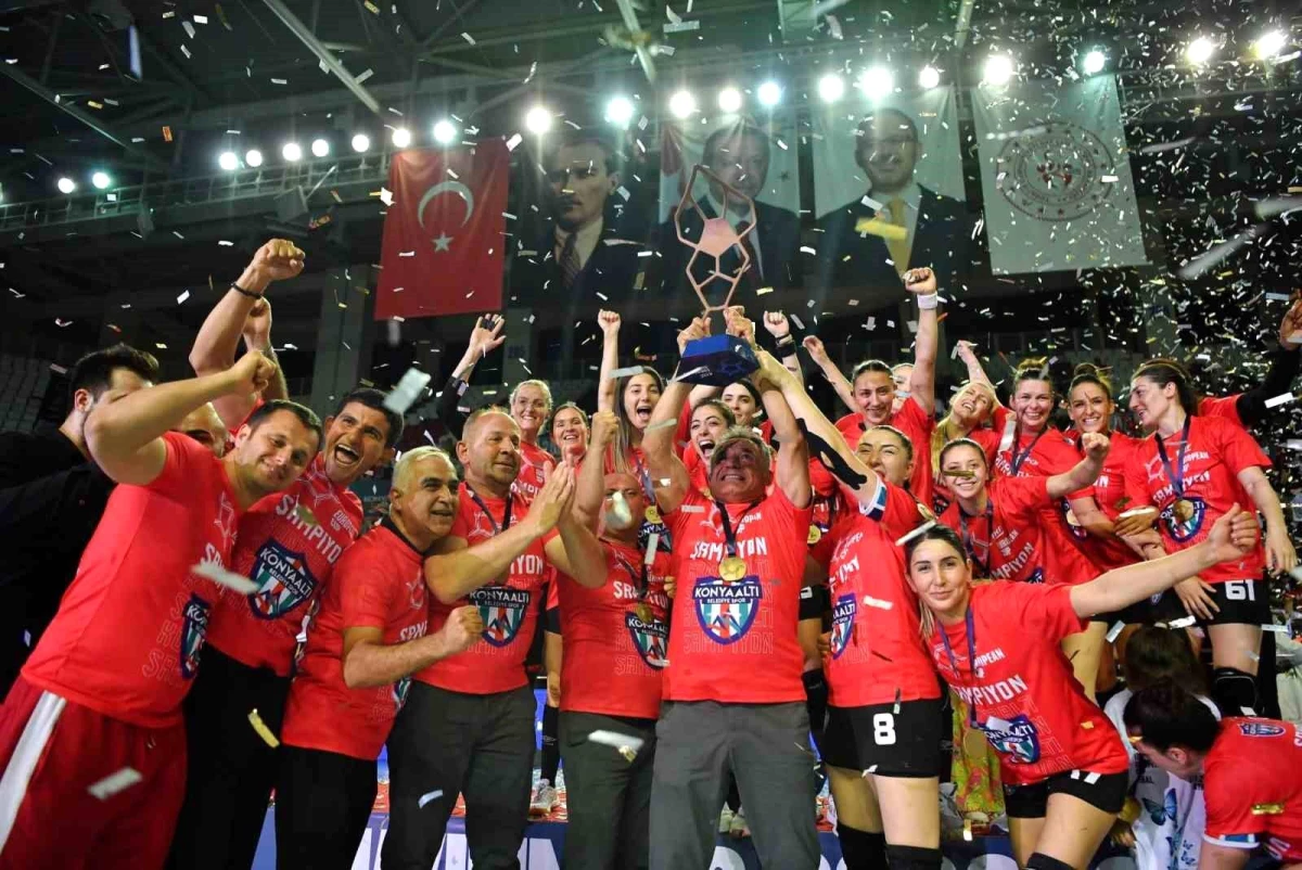 Konyaaltı Belediyesi SK Kadın Hentbol Takımı EHF Avrupa Kupası\'nı kazandı