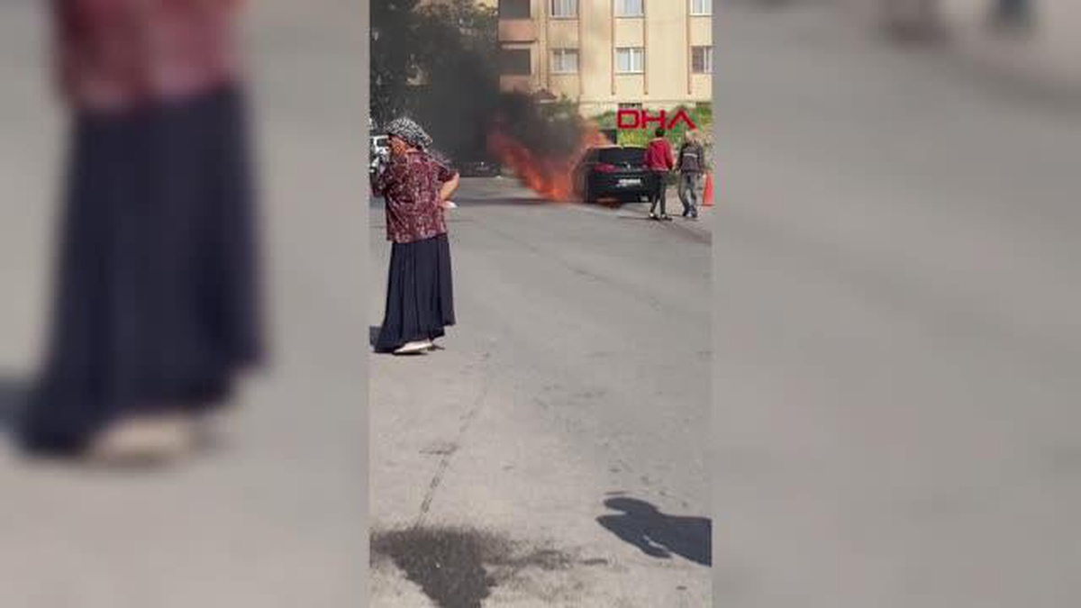 Maltepe\'de Otomobil Yangını