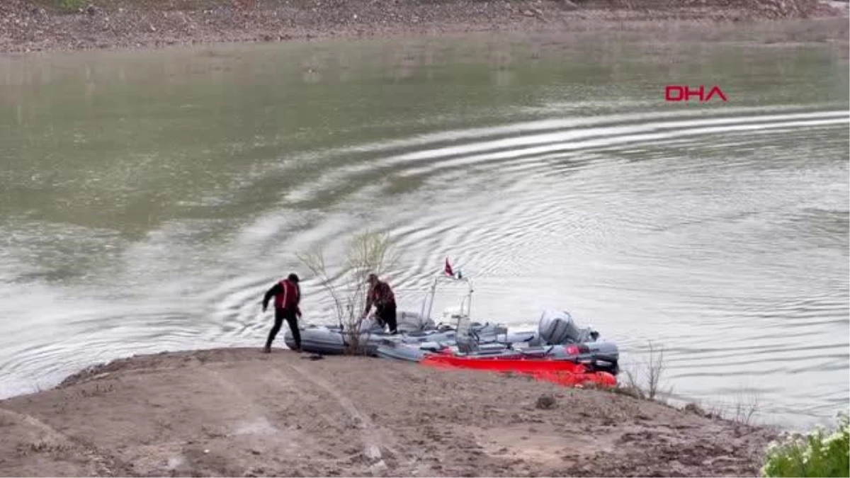 Tunceli\'de kaybolan gençlerin arama çalışmaları 18. gününde devam ediyor