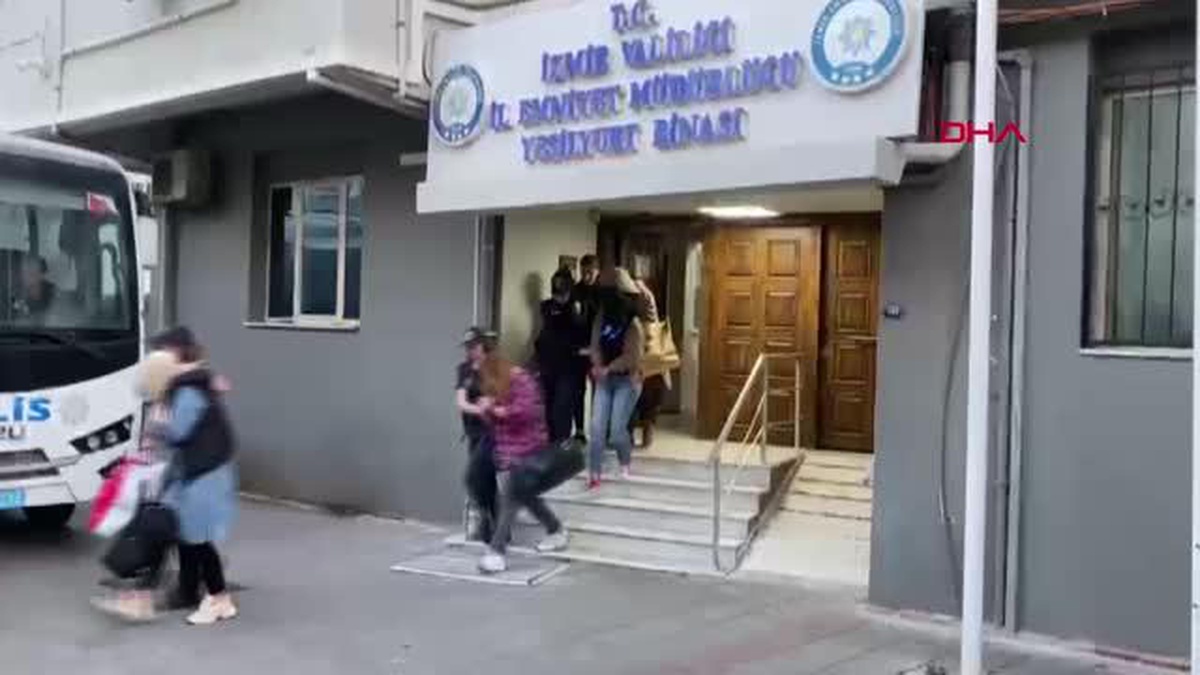 İzmir\'de Bahar Temizliği Operasyonu: 220 Kişi Gözaltına Alındı