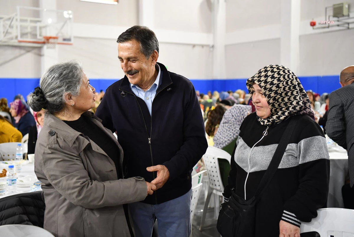 Tepebaşı Belediye Başkanı Ahmet Ataç, mahalle sakinleriyle bir araya geldi