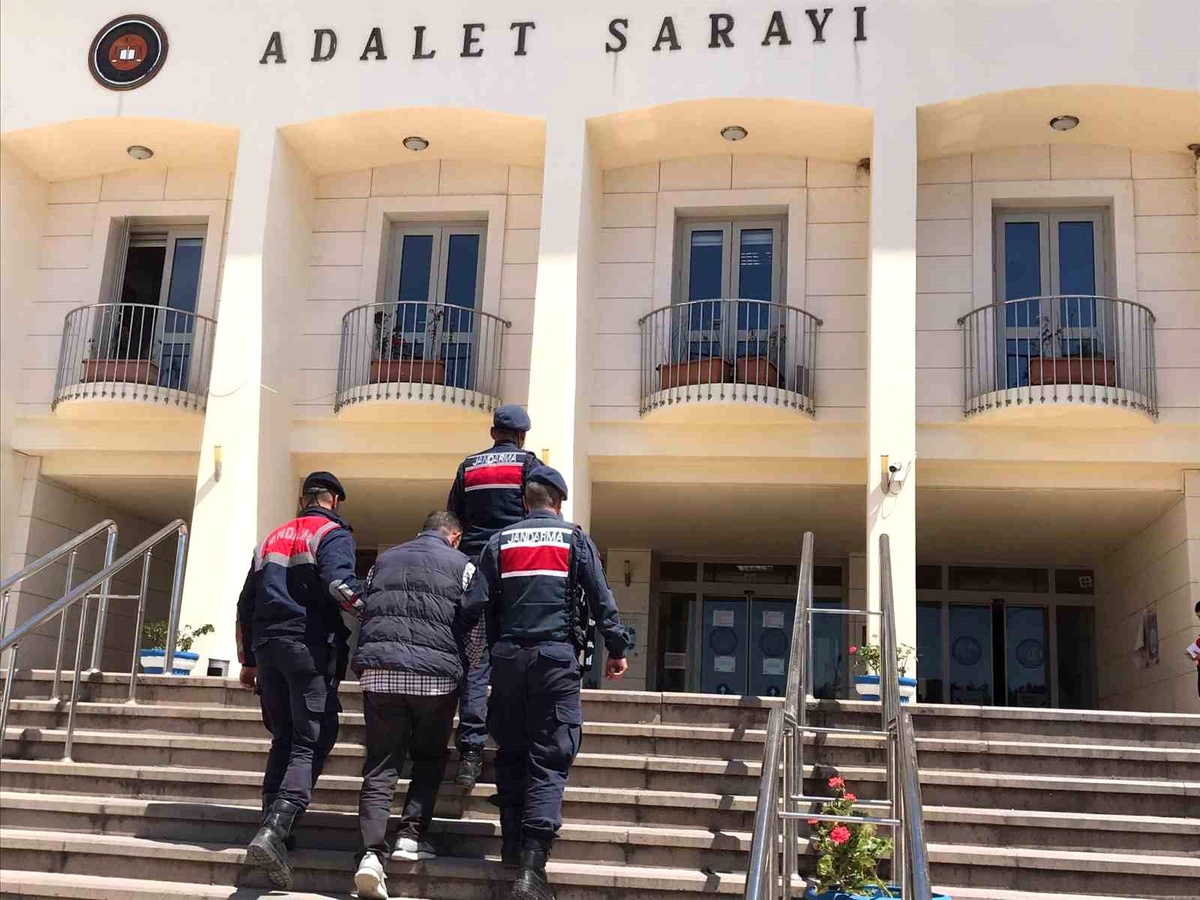 Muğla\'da dolandırıcılık suçundan aranan şahıs yakalandı