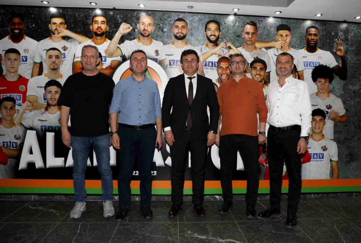 Alanyaspor-Konyaspor maçını eğitim camiası ücretsiz izleyecek