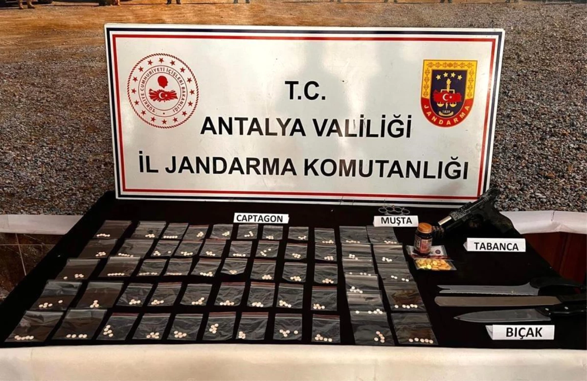 Antalya\'da Bin 20 Adet Captagon Ele Geçirildi