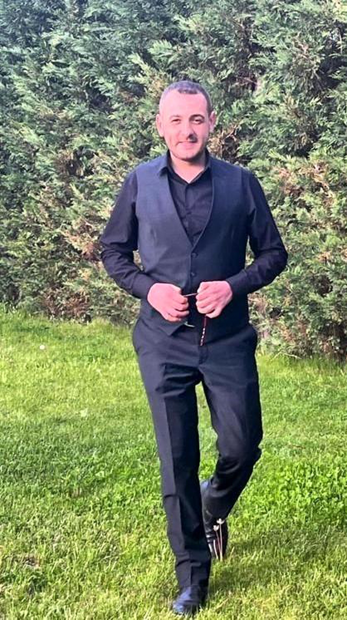 Afyonkarahisar\'da Bıçaklı Kavga: Genç Öldü, Katil Zanlıları İtiraf Etti