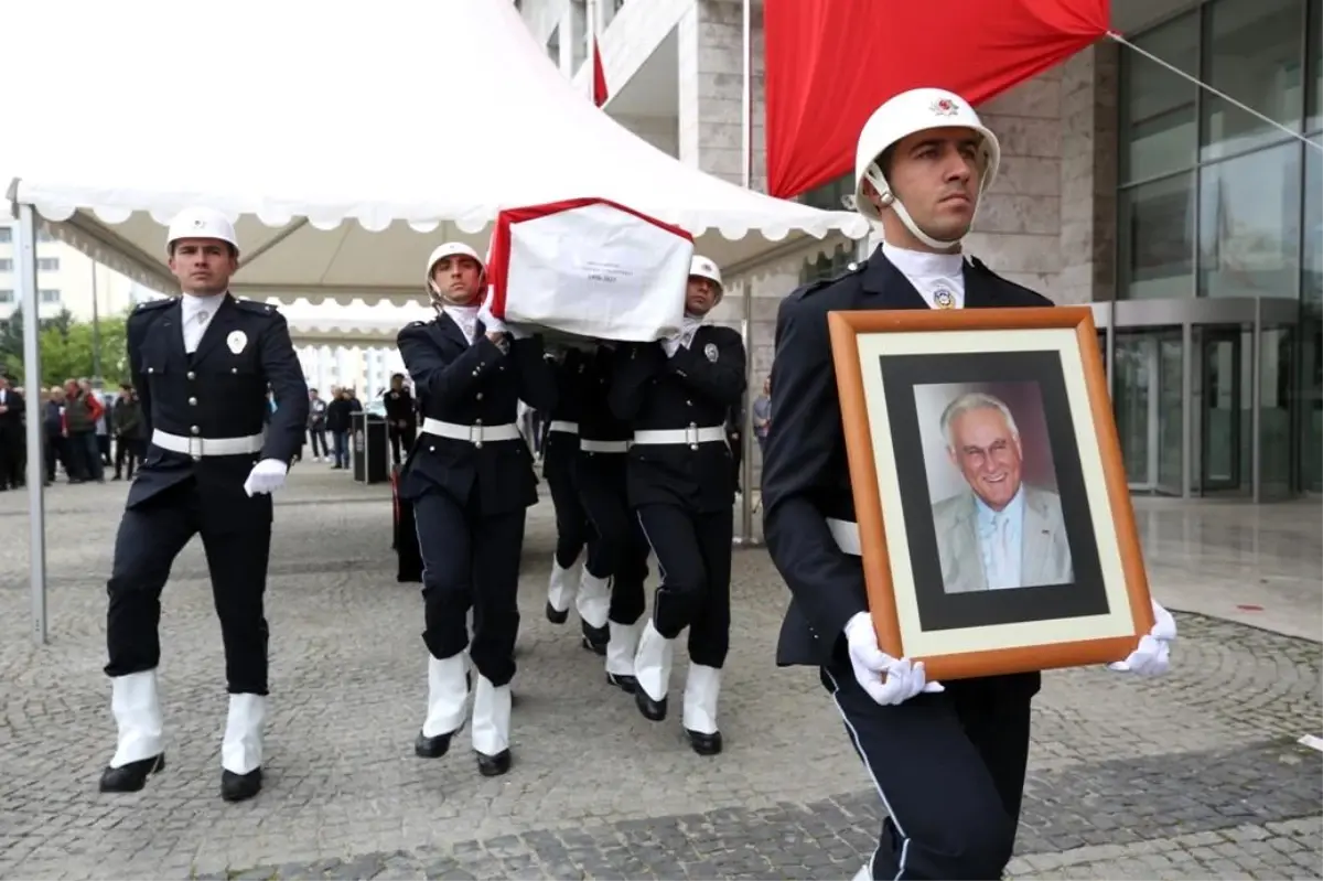 CHP 23. Dönem Bursa Milletvekili Abdullah Özer hayatını kaybetti