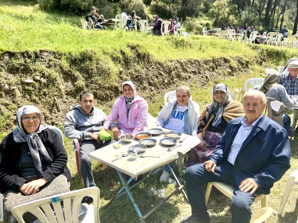 Aydın Kuyucak\'ta Geleneksel Dede Hayrı Yoğun Katılımla Gerçekleştirildi