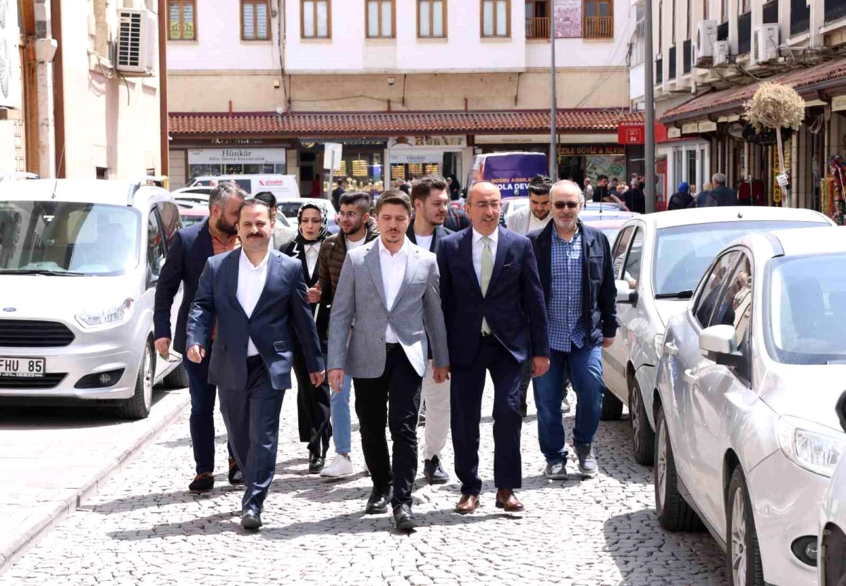AK Parti Konya Milletvekili ve Meram Belediye Başkanı Esnaf Ziyaretleri Yaptı