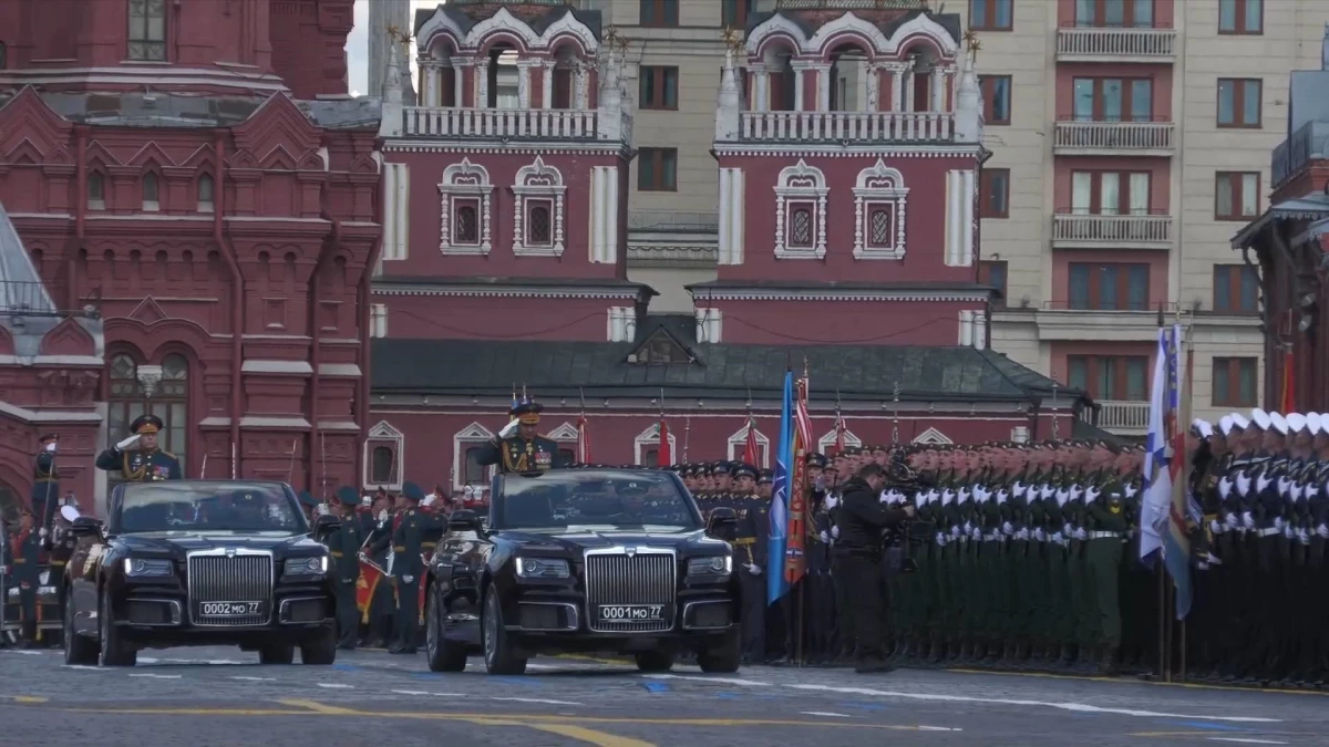 Rusya, Zafer Günü\'nü Askeri Geçit Töreniyle Kutladı